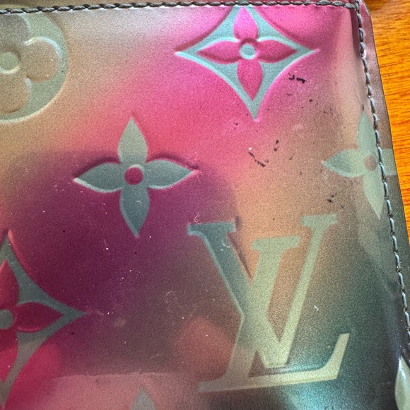 LOUIS VUITTON *Special Edition* Valentine’s 2020 release - Picture 9 of 9